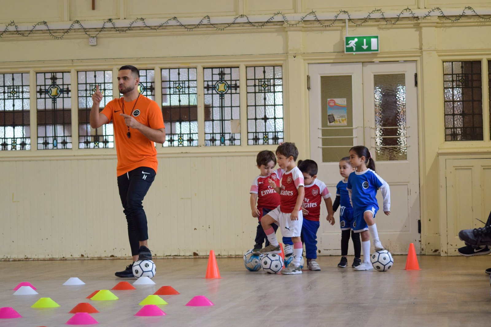 Read more about the article 6 Activities You Might Expect to See in a Football Training for Kids Class